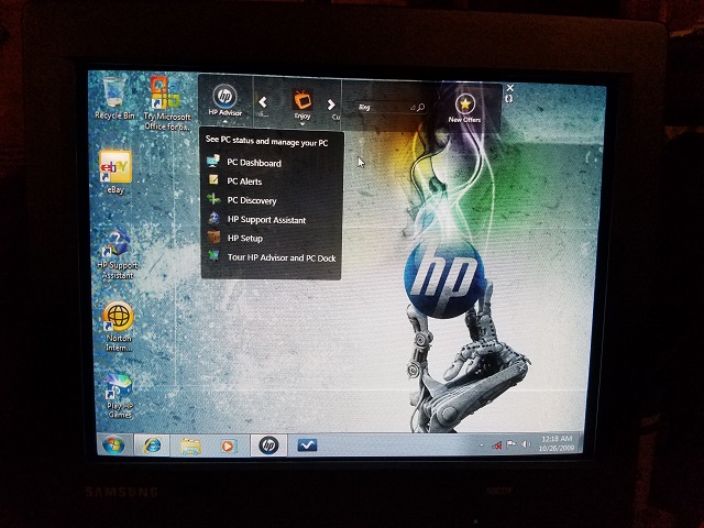 The desktop of the HP's Windows 7 install.