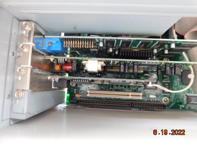 ISA/PCI slots of the Prosignia.
